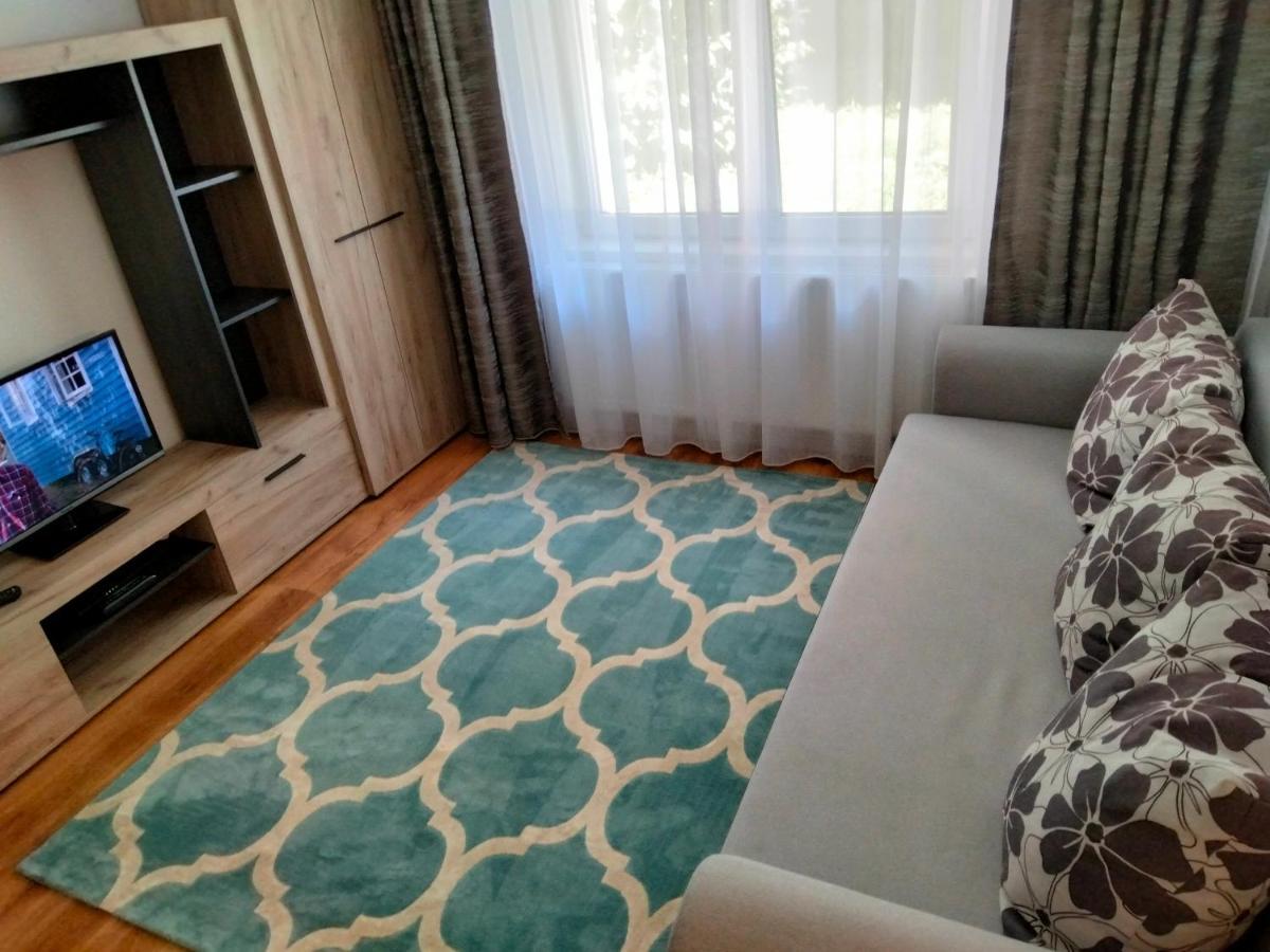 Bulevard Apartament Lägenhet Alba Iulia Exteriör bild