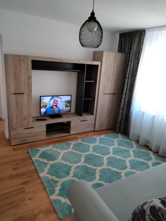 Bulevard Apartament Lägenhet Alba Iulia Exteriör bild